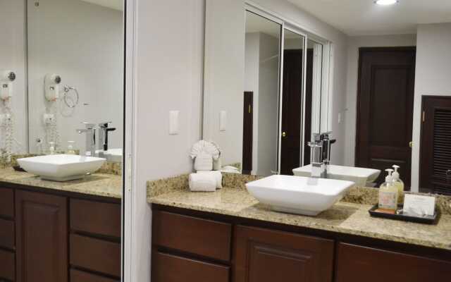 Plaza Florida Suites