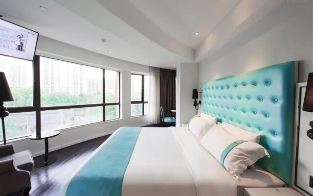 Xana Lite Hotel (Guangzhou Haizhu  Metro Station Shixi)