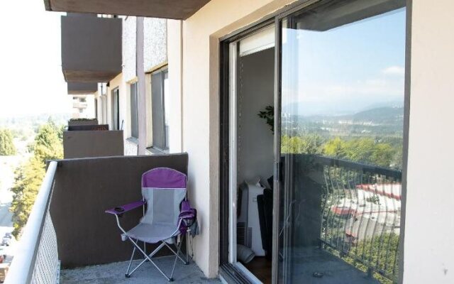 Pelicanstay in Burnaby Lake