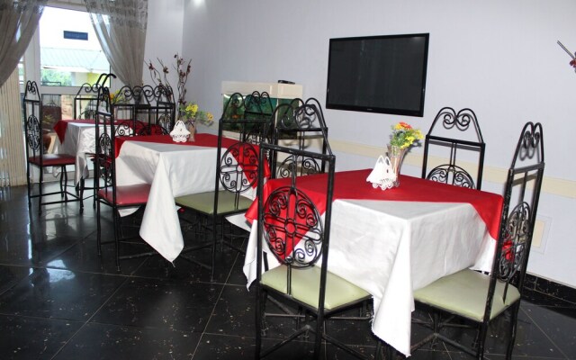 Gorsben Royal Lodge Hotel
