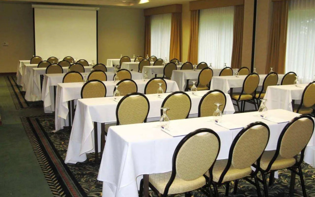 Hilton Garden Inn Cleveland Airport