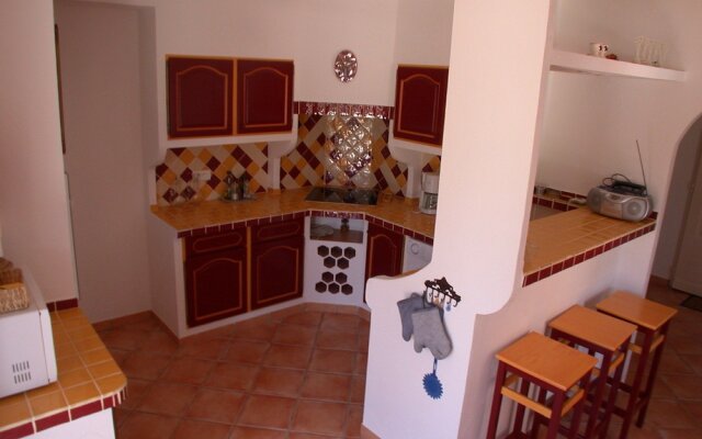 Gorgeous Villa in Bagnols-en-Foret with Swimming Pool