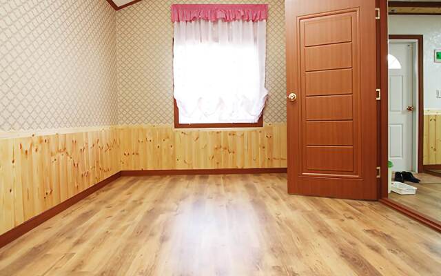 Seosan Sunrise Beach Pension