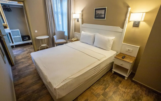 Olbios Marina Resort