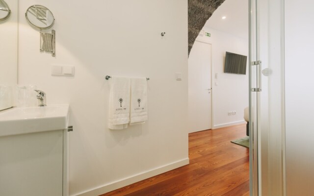 Azores Inn - Family Suites Hostel