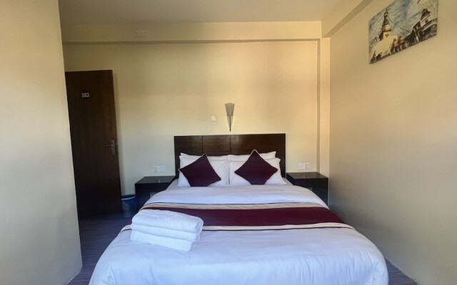 Hotel Down to Earth