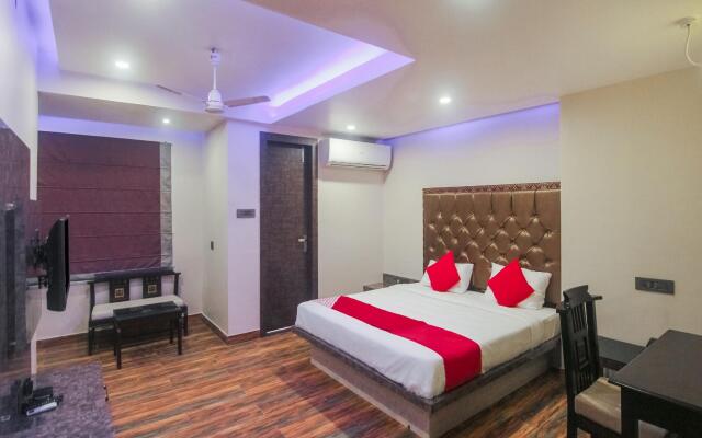 Collection O 17304 Ransu Residency