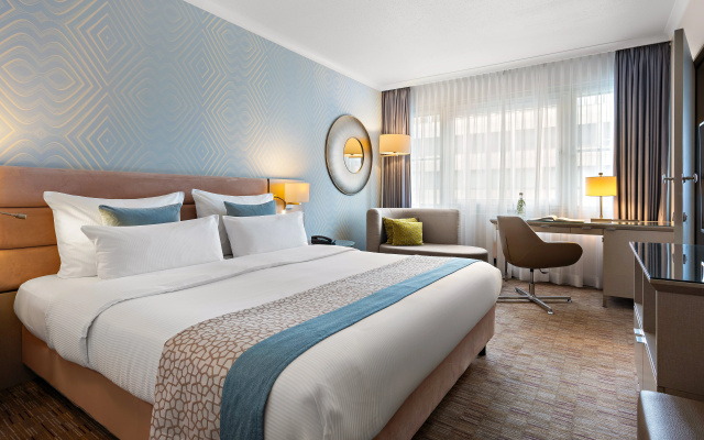 Crowne Plaza Berlin City Centre by IHG - Image 4