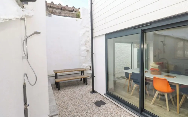 21 Alverton Street