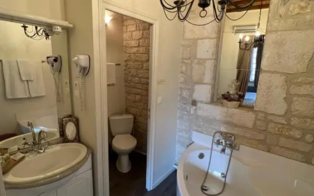 Maison d'Alienor - Gîtes