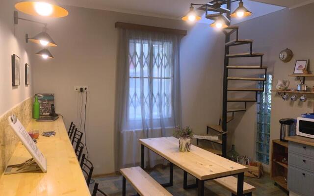 Hostel 47