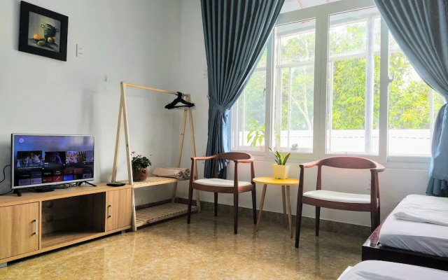Q Homestay Garden