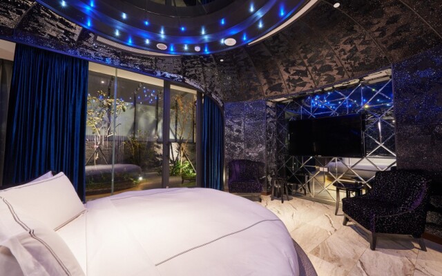 Holiday Inn City Ballet