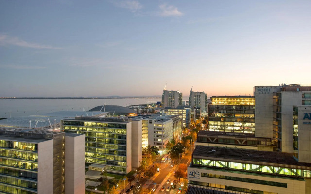 Panoramic Living