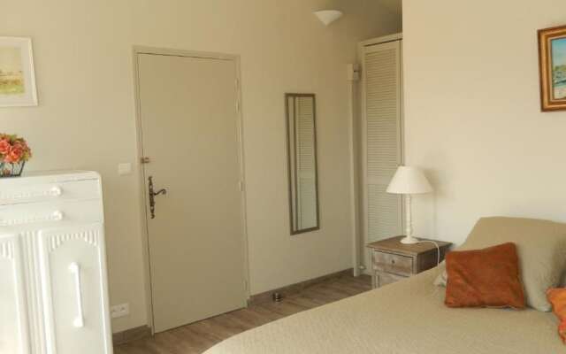 Au Cèdre de Saint Rémy Chambres d'Hôtes