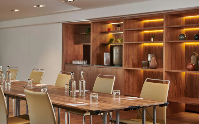 The Level at the Melia White House