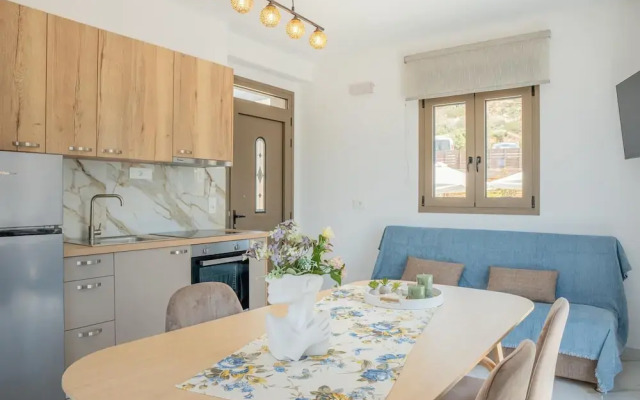 Villa Leandros With Pool & bbq