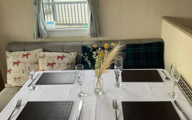 Seaside Retreat - Golspie Cabin