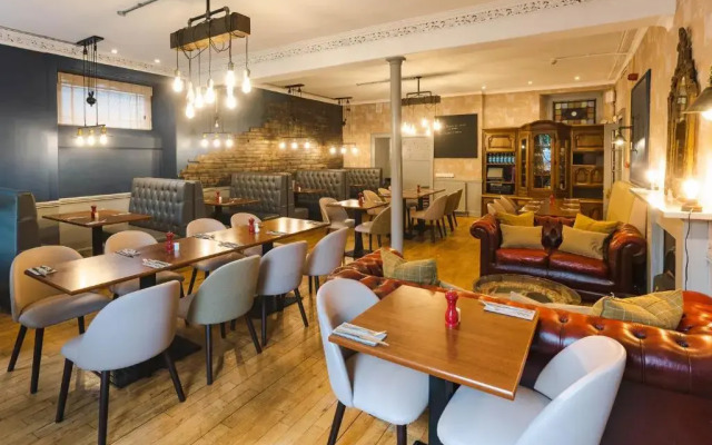 Traquair Arms Hotel