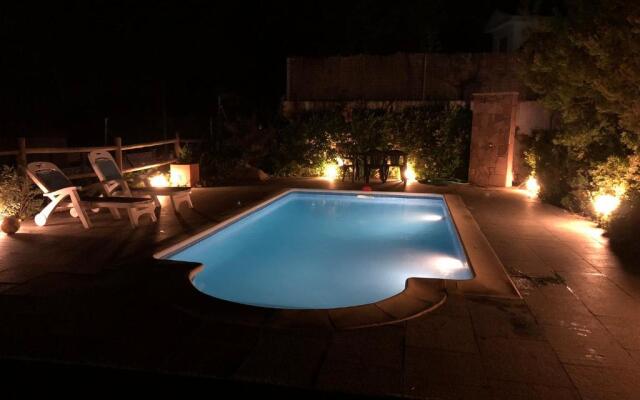 Casa Bella Vista en montaña con vistas al mar y piscina privada