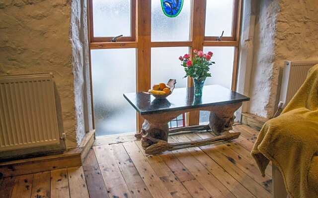 James John Hamilton House and backpacker hostel