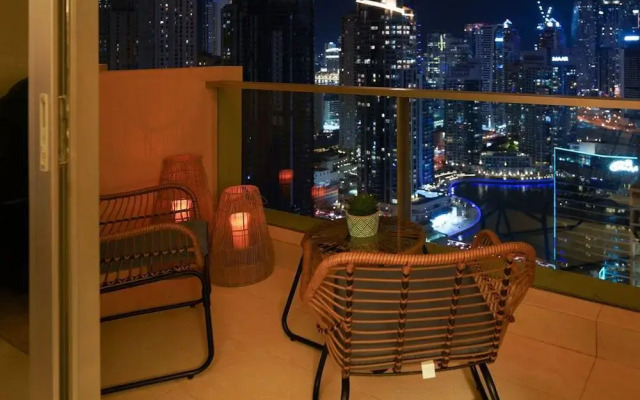 LUX The Address Dubai Marina Suite