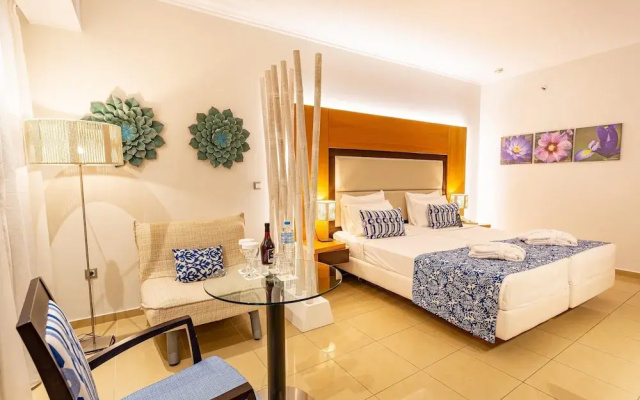 Tui Blue Lindos Bay Resort & Spa