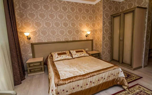 Yalana Guest House