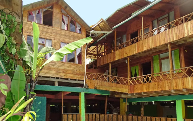 Wood Town Hotel