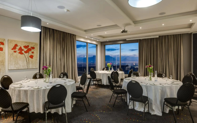 Protea Hotel by Marriott Cape Town Tyger Valley