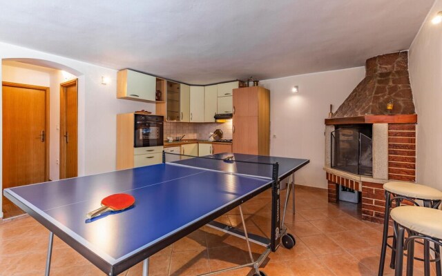 Nice Home in Banjole With Wifi and 1 Bedrooms