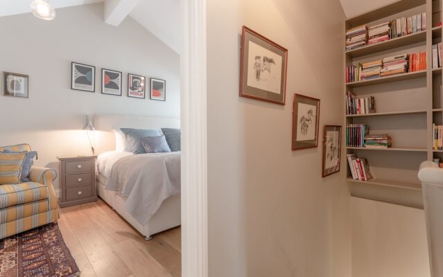 Chic 2 Bedroom Garden House in Dalston