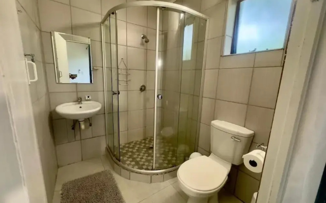 Room-busa House Self-catering Guest Hous