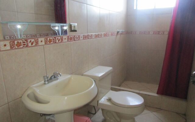 The Real House-Hostel