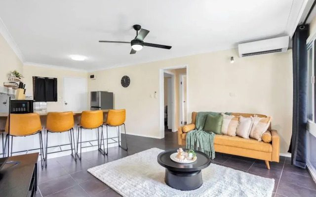 Modern Apartment Close to City Centre 21
