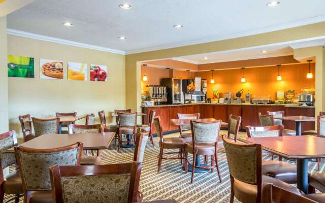 Quality Inn Colchester - Burlington