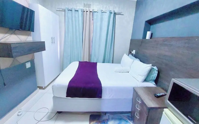 Latona Guest House & Spa