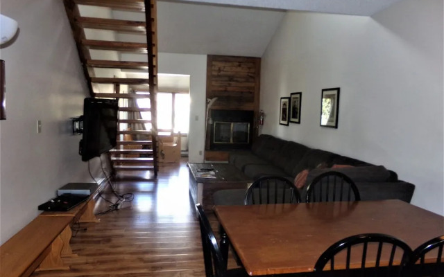 Fox Pine Lodge 3 Bed 3 Bath