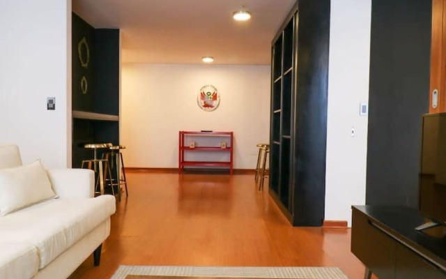 w Art Deco 1BR With Pool View in Barranco