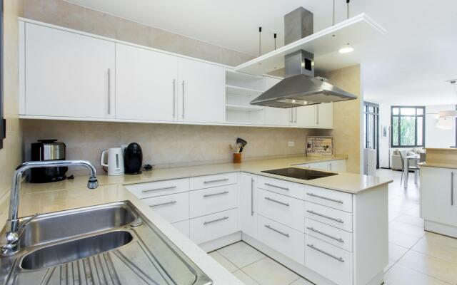 TH06-Villa Cristal in Miami Playa