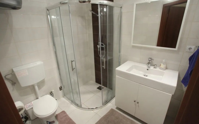 Dfive Apartments - Bland