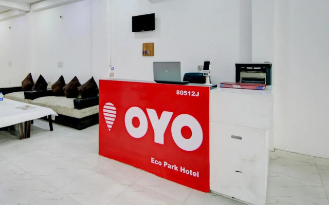 Oyo 80512J Eco Park Hotel