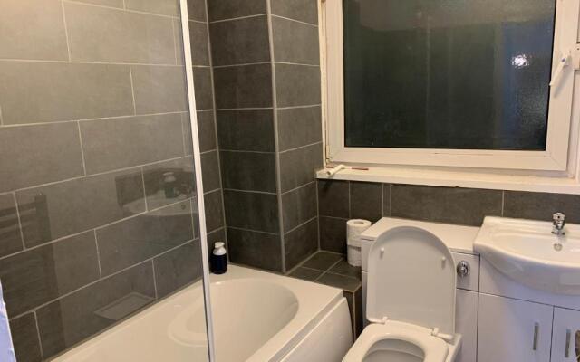 London Stratford 4 Bedrooms Apartment