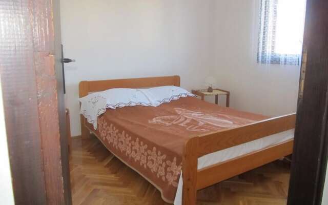 Apartment Razum - Three Bedroom Apartment