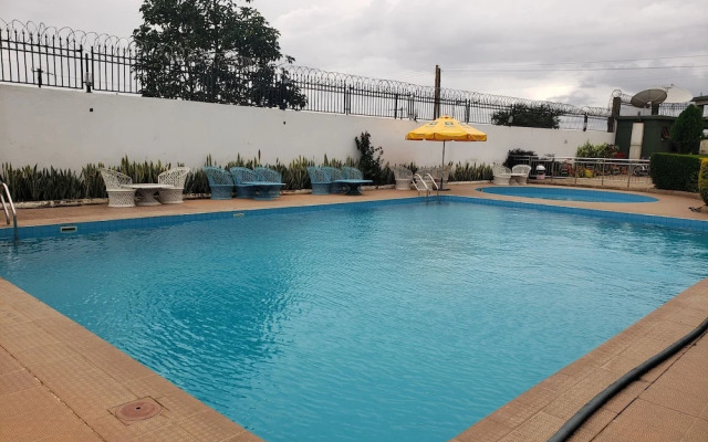 Acacia country Inn