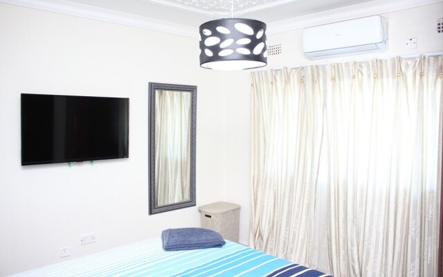 Royal Villa Suites