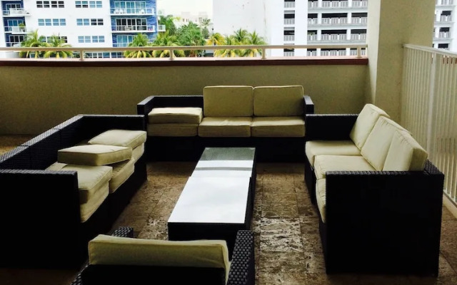 Sixty Sixty -miami Beach Million Dollars Views