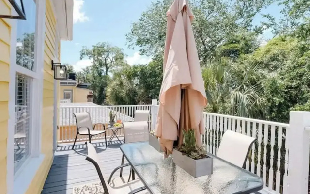 Beautifully Renovated 5 bedroom 5 bath