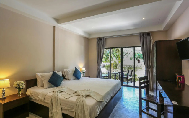 Naiharn Beach Resort