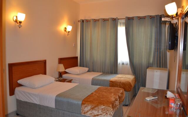 Tara Hotel